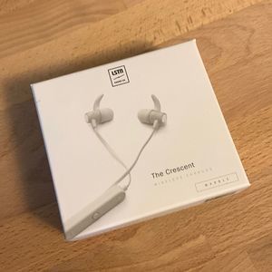 NIB LSTN Wireless Earbuds